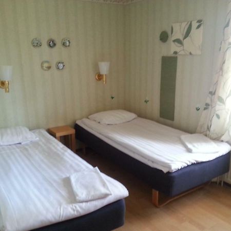 Отель Havsbandet Pensionat Экерё Экстерьер фото